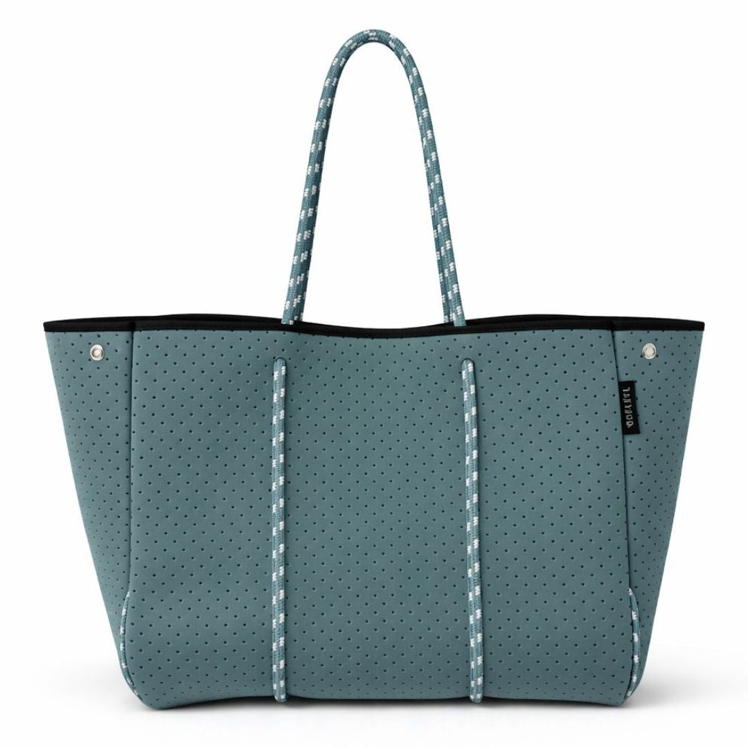 TOTE - Lakeblue